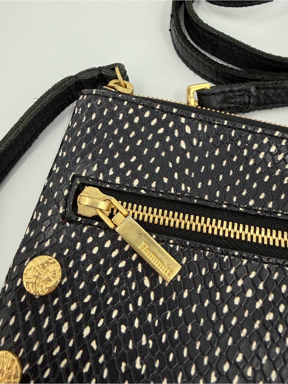Hammitt Los Angeles Small Nash Leather Crossbody Wristlet Clutch - Picture 3 of 12